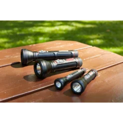 Coleman BatteryGuard™ 325M Flashlight 9 Coleman BatteryGuard™ 325M Flashlight -Outdoor camping equipment-Coleman 2000032705 200032707 2000032708 2000032710 TBD coleman batteryguard flashlights in use 2 4